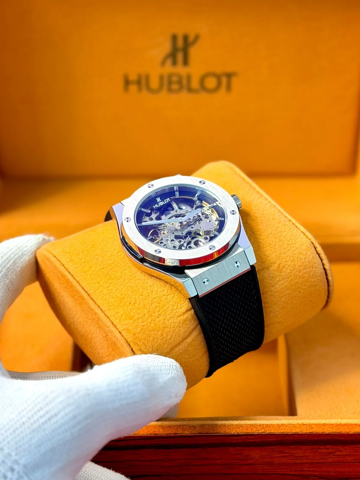 The Art of Winding: Caring for Your Automatic Watch